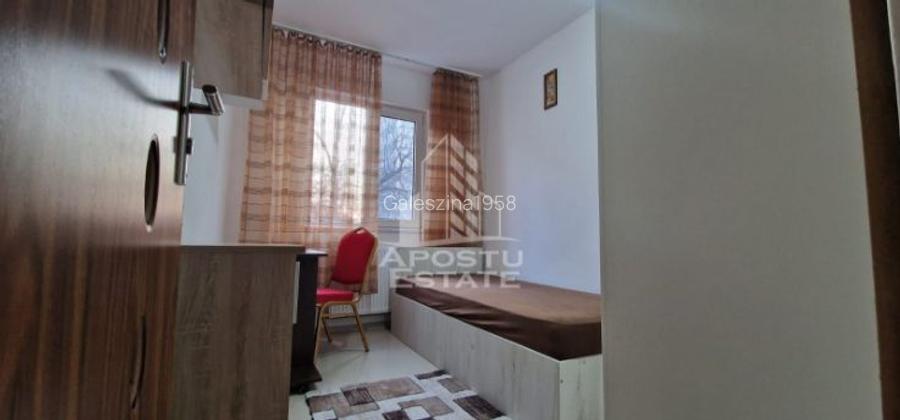 Închiriez apartament central