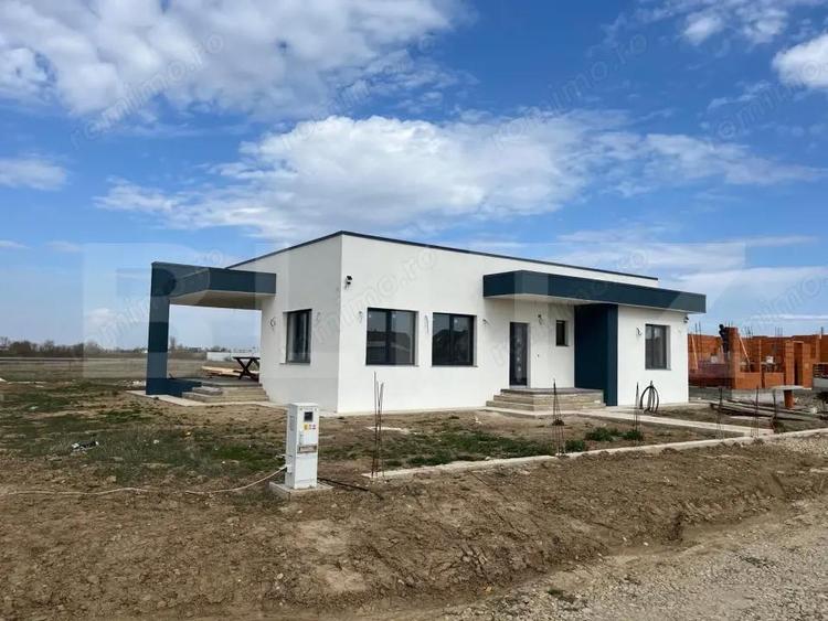 De vanzare casa Santandrei pe un singur nivel aproape de centura Santandrei - 1