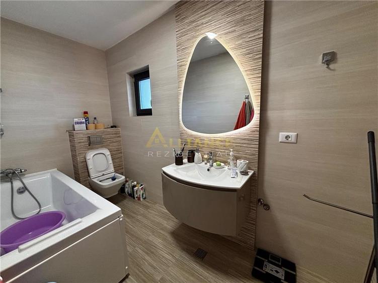 Casă individuală cu 4 camere cu Teren 510 Mp în Berceni