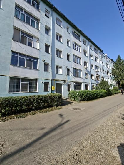 Zona Orizont-3 camere/ etaj 2/ mobilat/ centrala/ beci/aer conditionat/izolat - 9