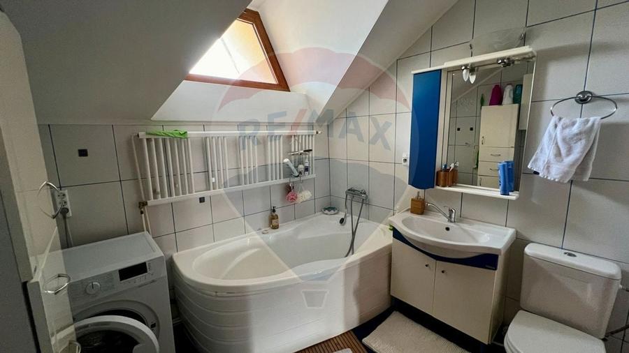 Casa de vanzare cu 280 mp si teren 1100 mp in Arcasilor Galati - 16