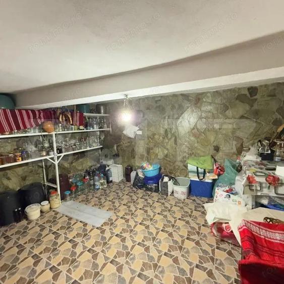 Casa de vanzare, la 10 km de orasul Targu Jiu - 1