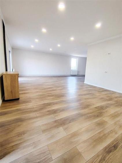 Casă individuală cu 3 camere cu Teren 508 Mp în Leș