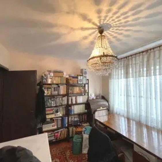 Apartament de vanzare Cartier Mana?tur 85 mp - 3