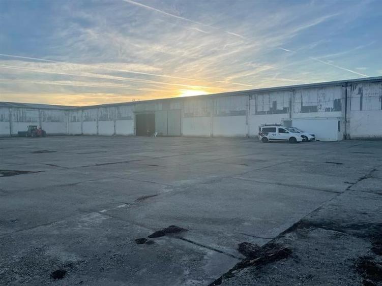 Oportunitate in Peris- teren, spatii industriale, silozuri 18000 tone- inchirier - 2