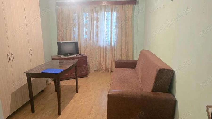 Vand apartament 2 camere decomandat in Deva, zona Micro 15, etaj 8, - 15