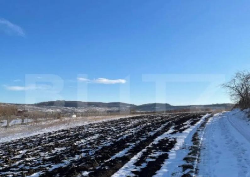 Teren intravilan, 3510mp, la 3 km de Falticeni - 2