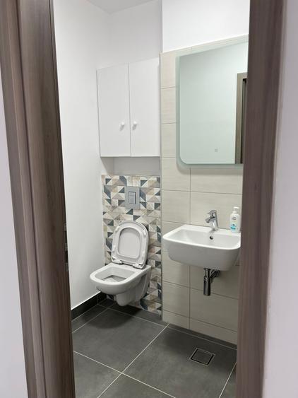 Locatie privilegiata: La ISHO  cel mai  renumit bloc central - 10