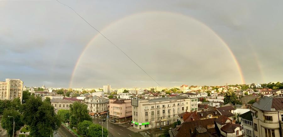 Inchiriez apartament, 2 camere, Casa Poporului, bl.Libertatii, loc parcare - 2