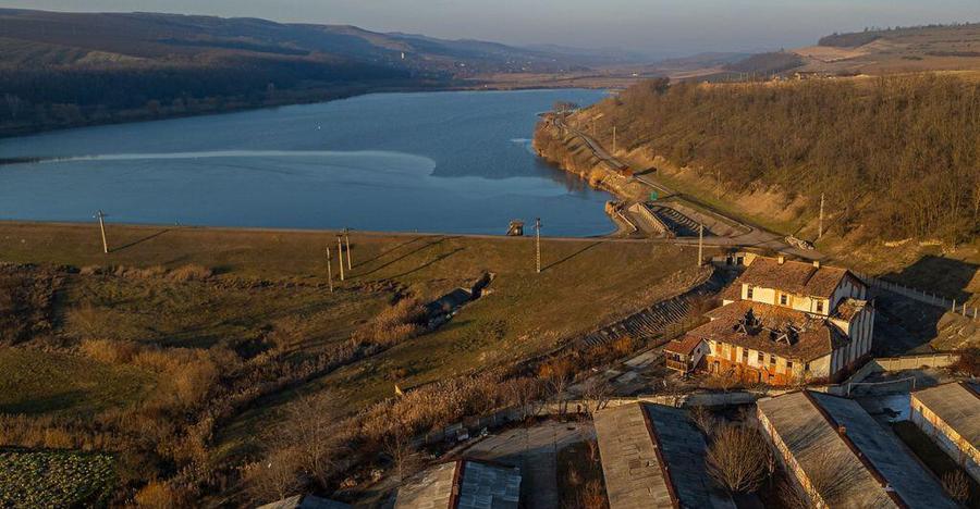 Fosta Ferma a Partidului de la Horgesti - de vanzare - 20