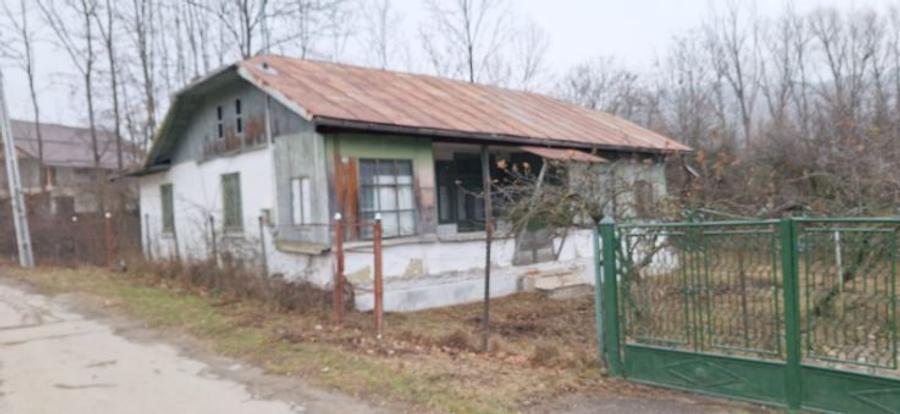 Teren cu casă bătrânească, de vânzare, situat în Stațiunea Slănic – Prahova. - 2