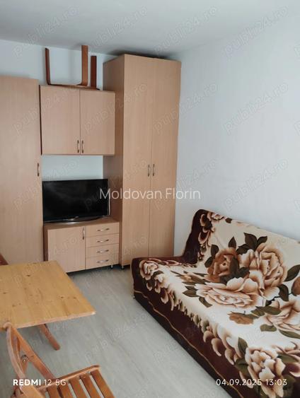 Inchiriez garsonieara Pia?a Re?i?a Inchiriez garsonieara Pia?a Re?i?a