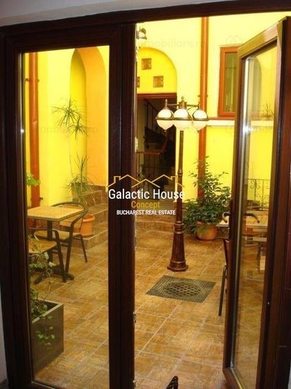 ANSAMBLU VILE - TREI CORPURI CL?DIRE - LOCURI DE PARCARE - 12 MASINI - 5