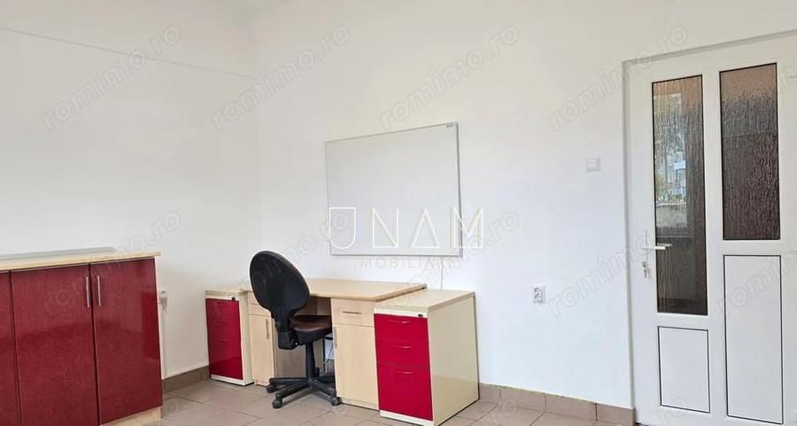 Birou renovat | Blocul 800 | ideal cabinet sau servicii - 1