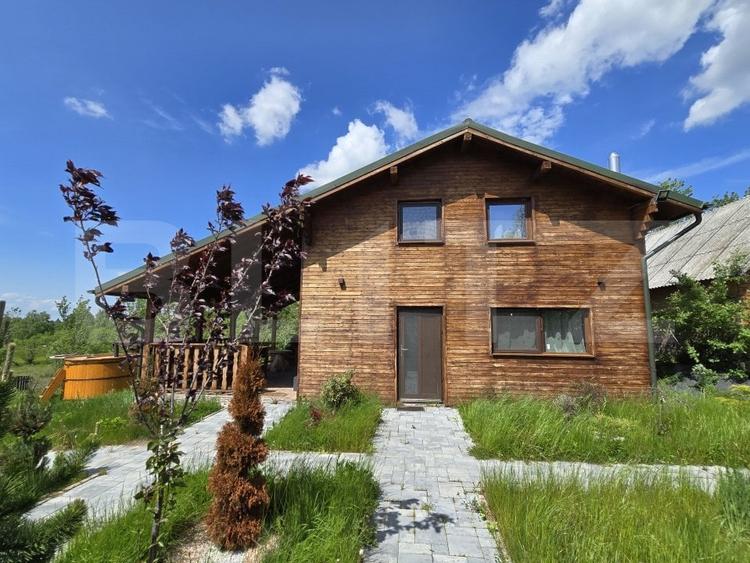 Cabana lemn cu 4 dormitoare, 120mp, teren intravilan de 1250mp - 1