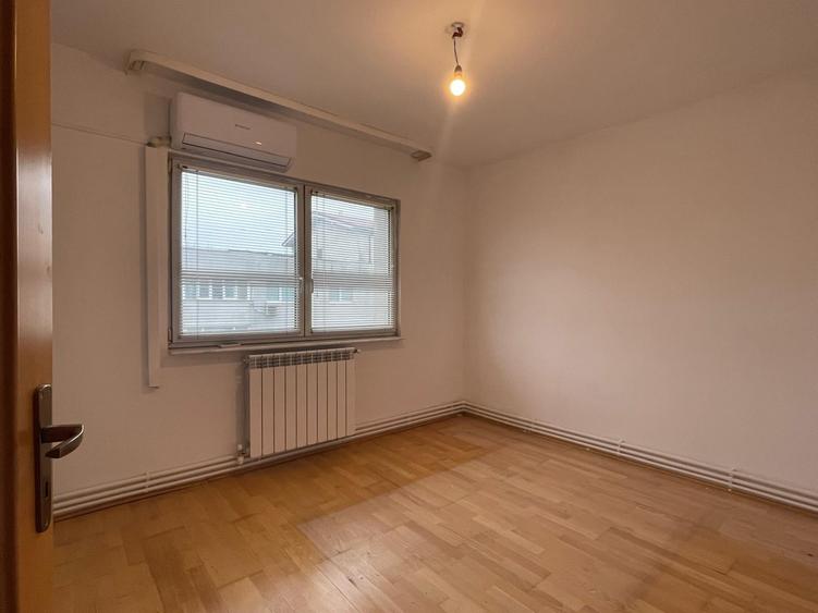 Tomis III, apartament cu 4 camere decomandate, centrala pe gaz, liber - 8