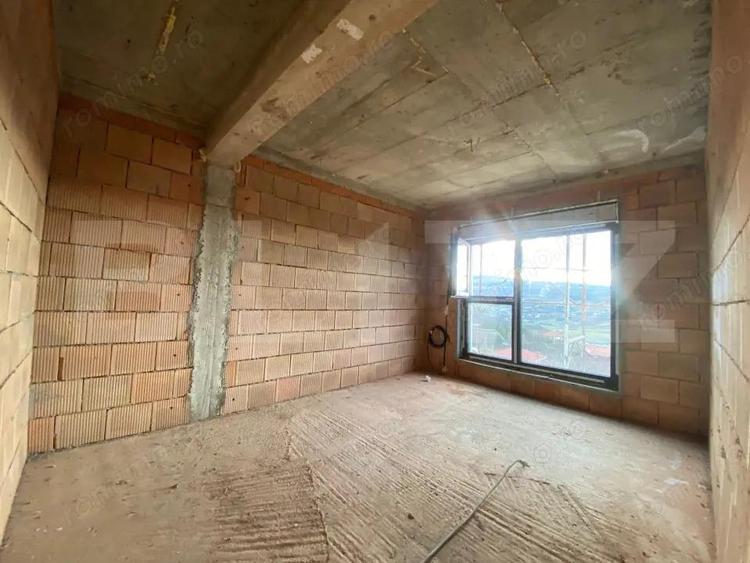 Casă cu Teren 240 Mp în Borhanci