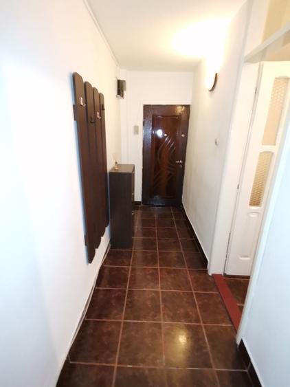 INCHIRIEZ apartament 2 camere decomandat,zona Strand - 10