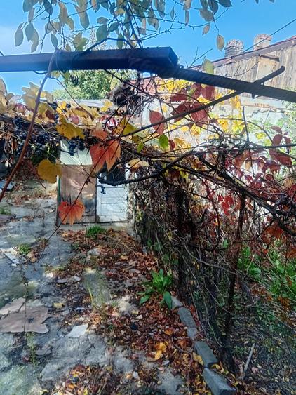 Casa Giulesti  300 mp - 1