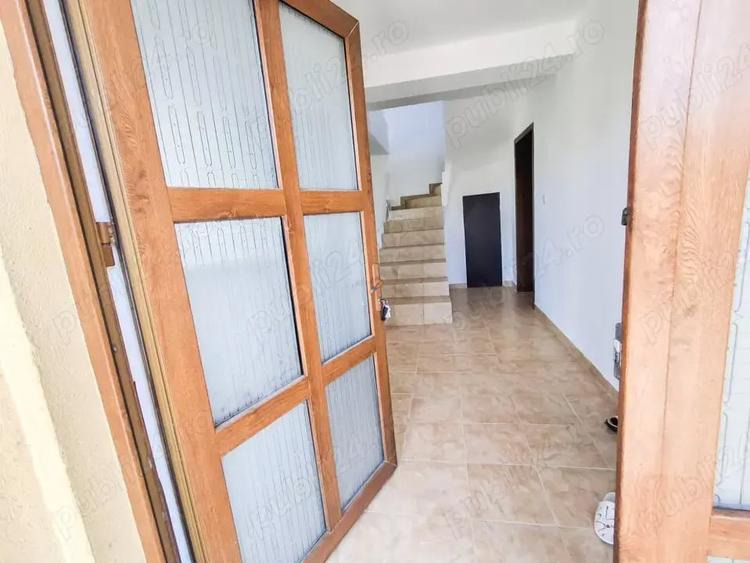 Casă cu 4 camere cu Teren 614 Mp în Giarmata