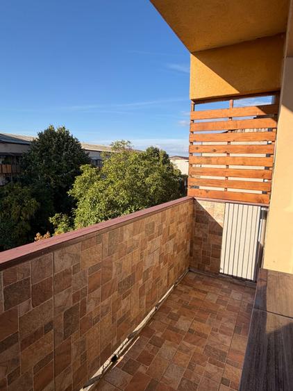Apartament cu 2 camere decomandat în Micro 17