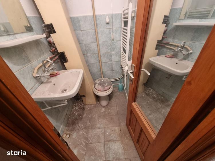 Apartament cu 3 camere decomandat în Ștefan cel Mare