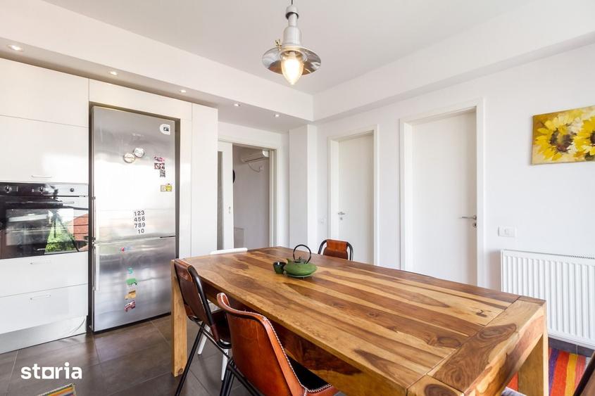 Apartament cu 4 camere decomandat în Dorobanți