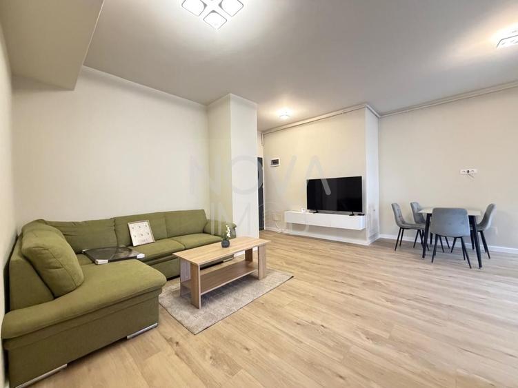 Apartament cu 3 camere semidecomandat, mobilat în Turnișor