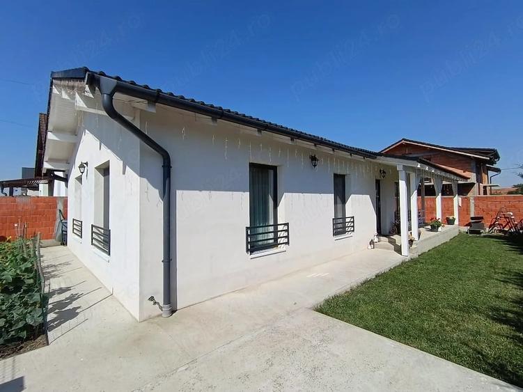 Casă cu Teren 300 Mp în Cihei