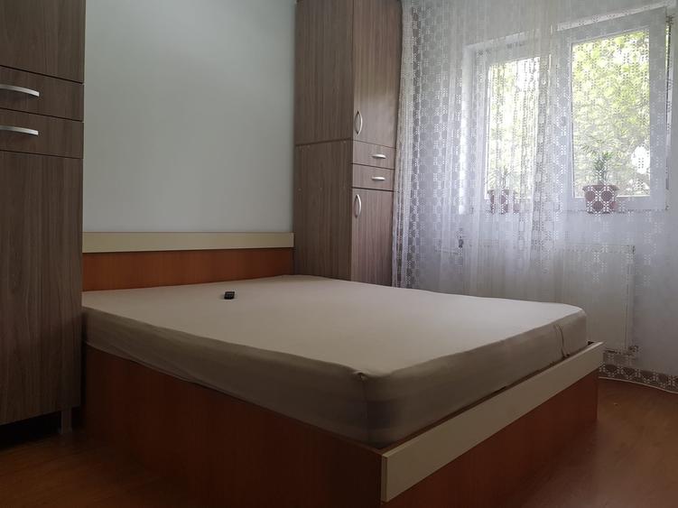 Apartament cu 2 camere semidecomandat în P-ța Reșița