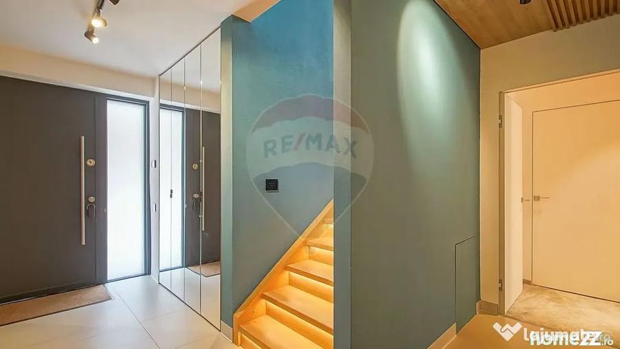 Apartament cu 3 camere decomandat în Drumul Poienii