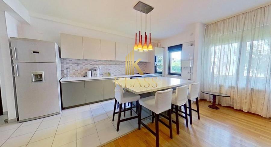 Apartament cu 3 camere decomandat, mobilat în Nord