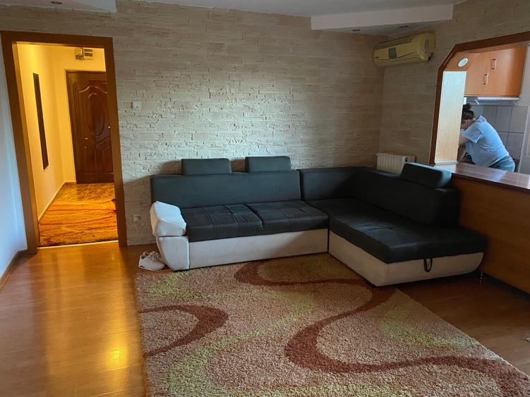 Apartament cu 2 camere semidecomandat în Central