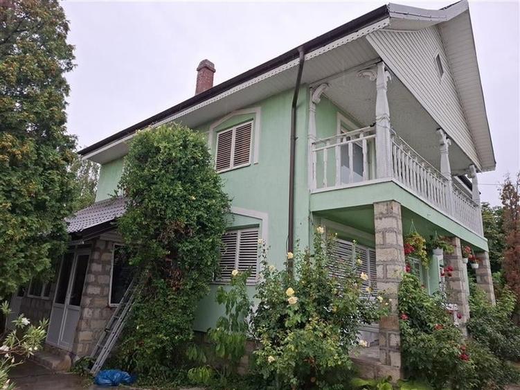 Casă individuală cu 5 camere cu Piscina în Exterior Sud