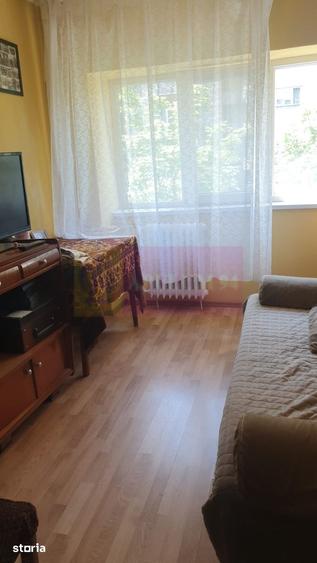 Apartament cu 3 camere decomandat în Pantelimon