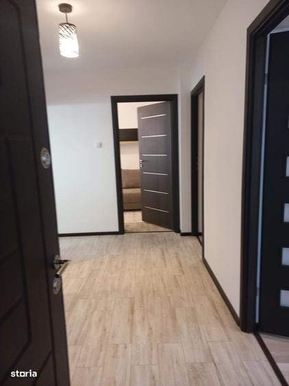Apartament cu 3 camere în 1 Mai