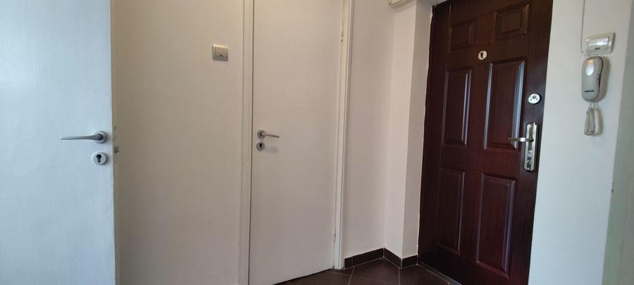 Apartament cu 2 camere decomandat în Drumul Taberei