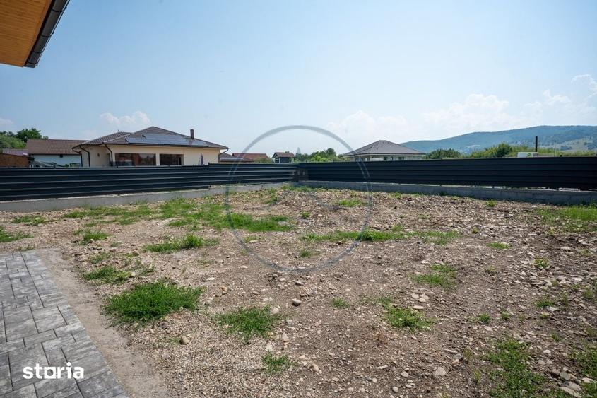 Casă cu 4 camere cu Teren 600 Mp în Unirea
