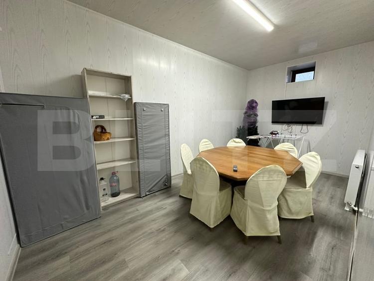 Spațiu comercial, de 125 mp, în Rovine