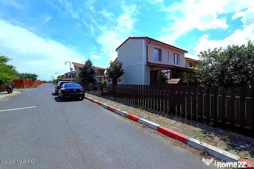 Casă cu 4 camere cu Teren 397 Mp în Cumpăna