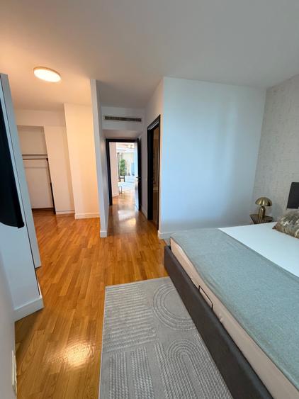 Apartament cu 3 camere semidecomandat în Herăstrău