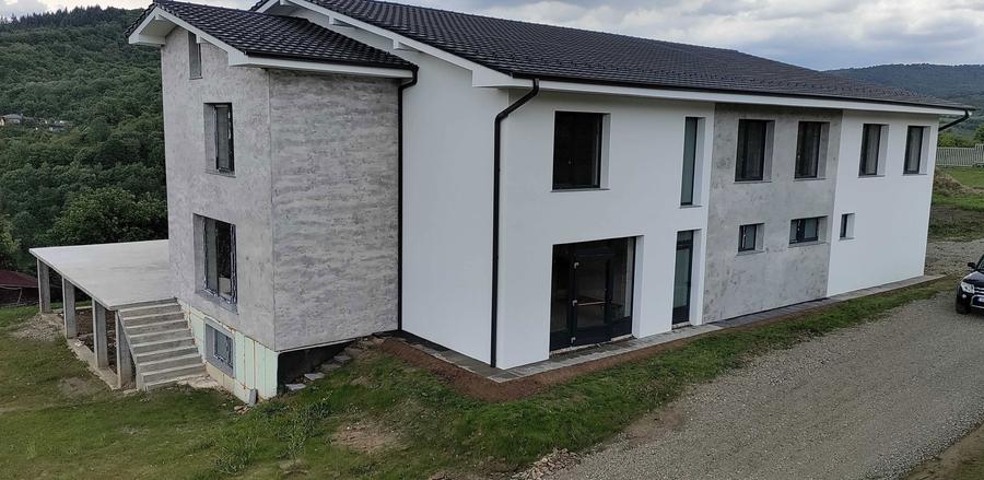 Vand/schimb imobil 1270 mp SC, teren 1945 sau 12600 mp, utilitati,CF - 7