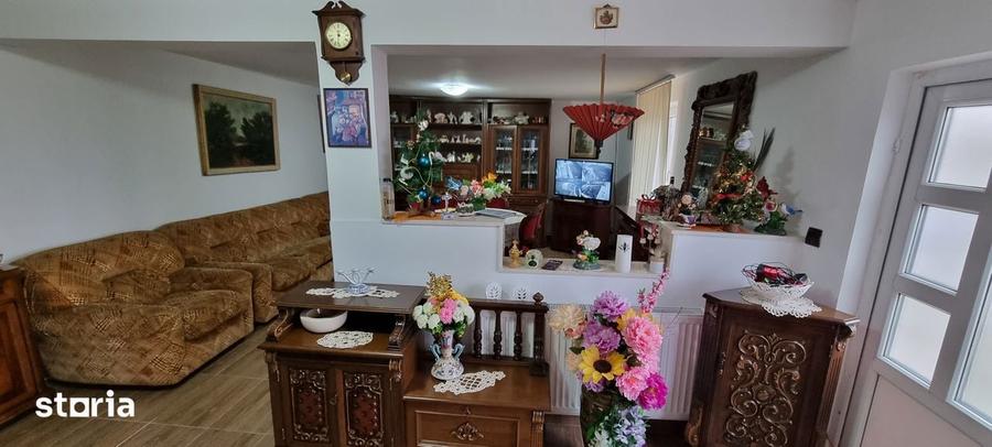 Casa noua cu etaj la Cervicesti - 10