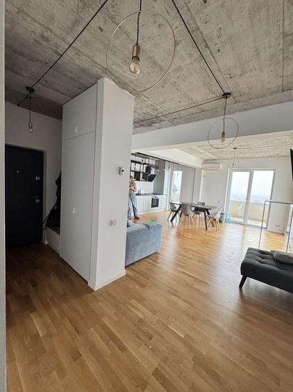 Penthouse 3 camere - complet mobilat - 2 locuri parcare - 5