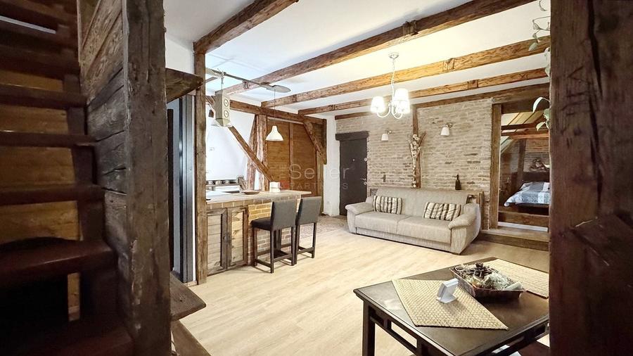 Investitie in Centrul Istoric: Apartament + Pivnita (Crama) - 5