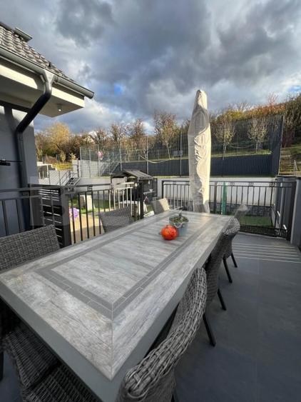 Vilă pentru pretențioși și teren 832mp la intrare în Dezmir! - 4