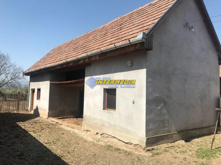 Casa de vanzare in apropiere de Alba Iulia zona Teleac - 2