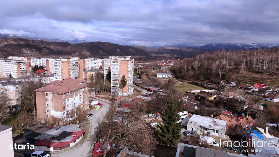 2 Apartamente - 2 si 3 camere, impreuna sau separat, Str. Traian - 4