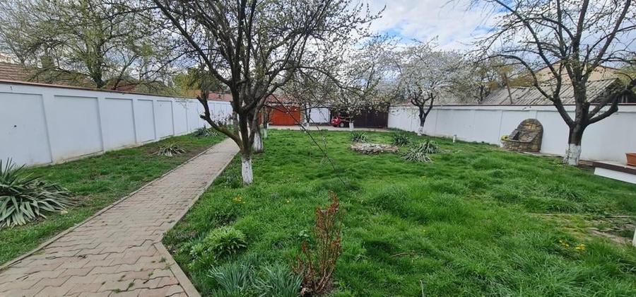 Vila de vanzare in Onesti - 2