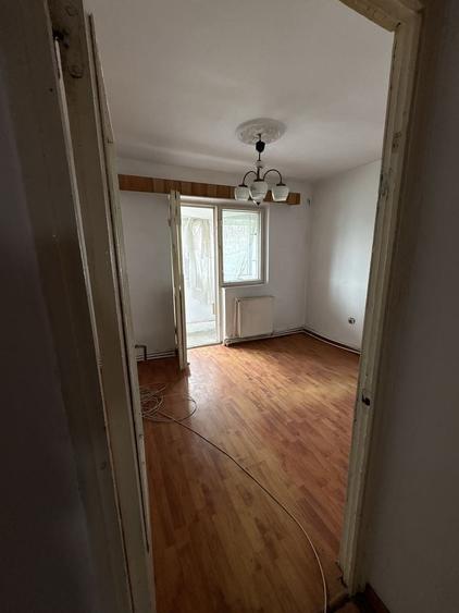 Apartament 3 camere Buhusi - 4